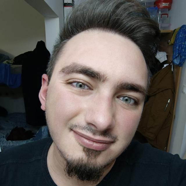 Portret Crișan Florin, Coordonator Evenimente Interne LSSV